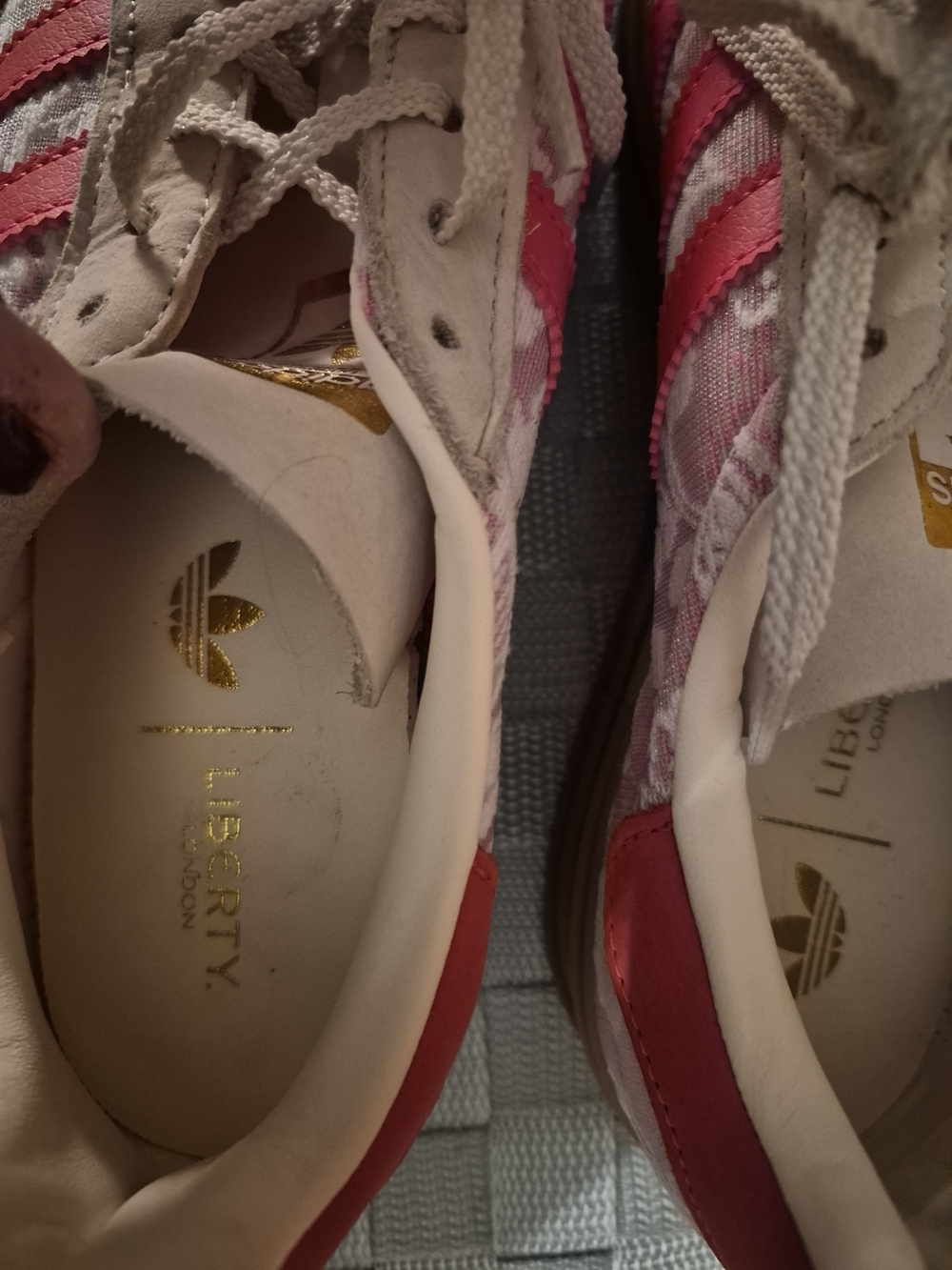 adidas Gazelle Platform Sneakers — Pink Floral / Gum Sole - Picture 5 of 6